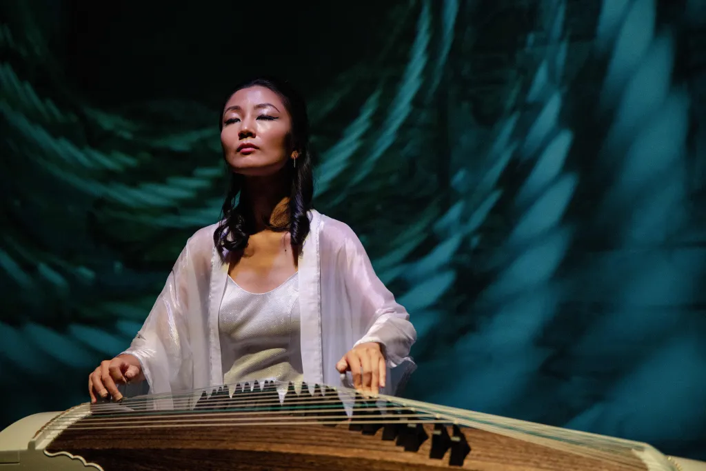 Bei Bei Bridges the Divide Between Traditional and Modern Music