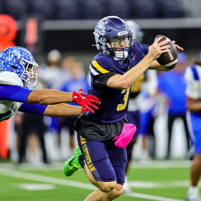 Crean lutheran qb caden jones scrambles to evade a la habra defender 640x640 c
