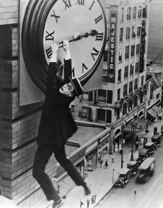 Harold Lloyd Safety Last Image